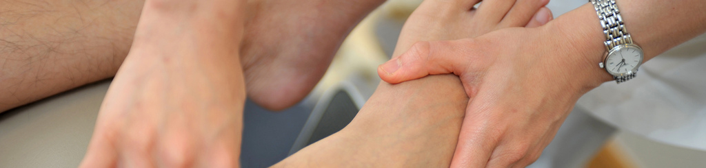 足及足踝痛、足底筋膜炎、扁平足